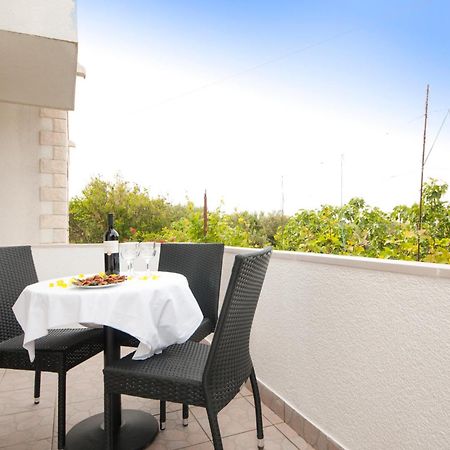 Apartments Cafe Del Mar Супетар Экстерьер фото