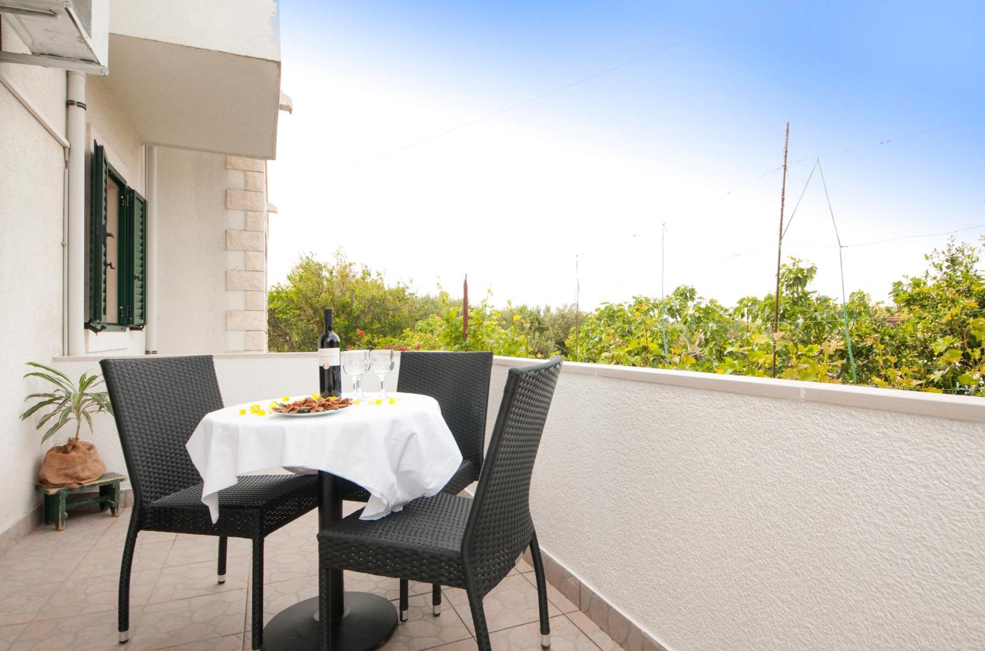 Apartments Cafe Del Mar Супетар Экстерьер фото